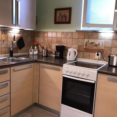 Spacious 1Bdrm Apartment Near Metro. Free Parking Vantaa Bagian luar foto