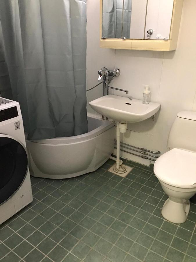 Spacious 1Bdrm Apartment Near Metro. Free Parking Vantaa Bagian luar foto