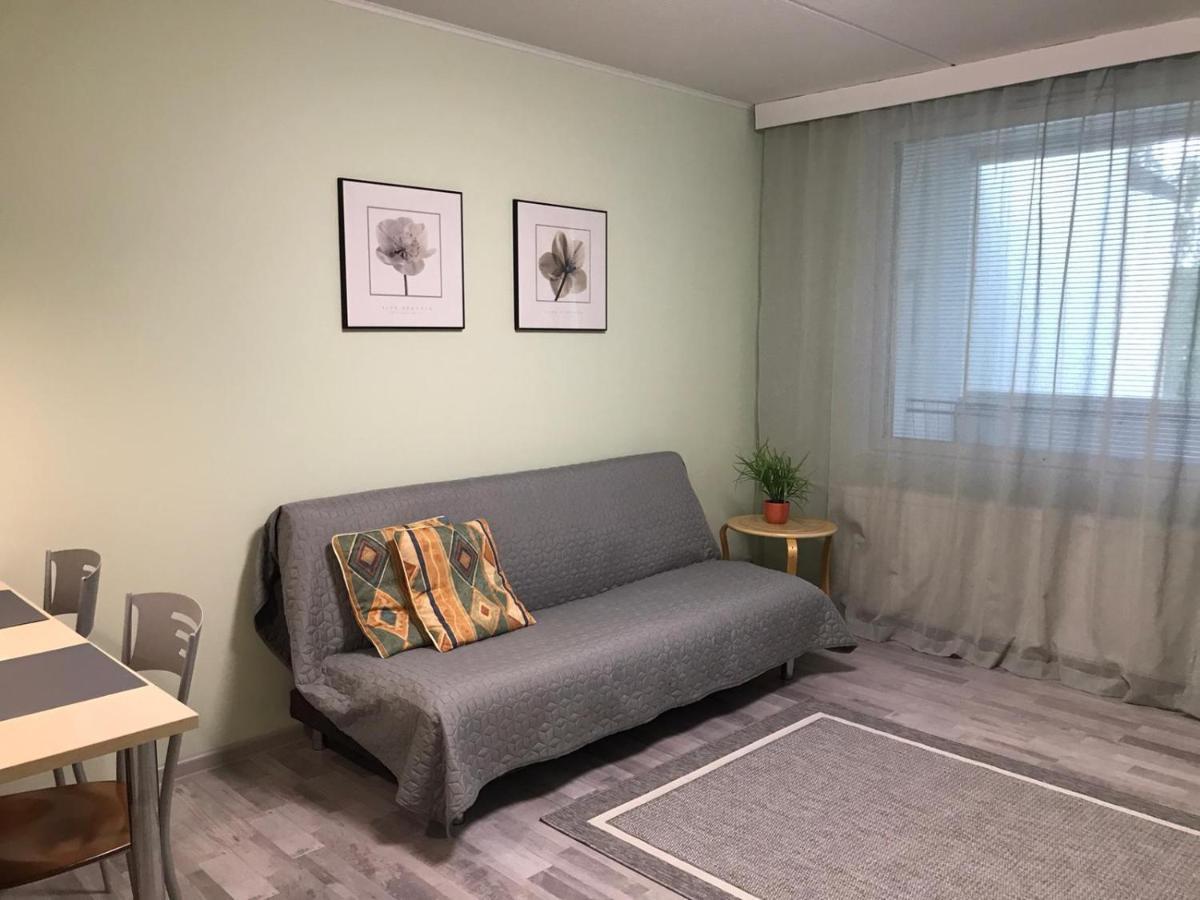 Spacious 1Bdrm Apartment Near Metro. Free Parking Vantaa Bagian luar foto