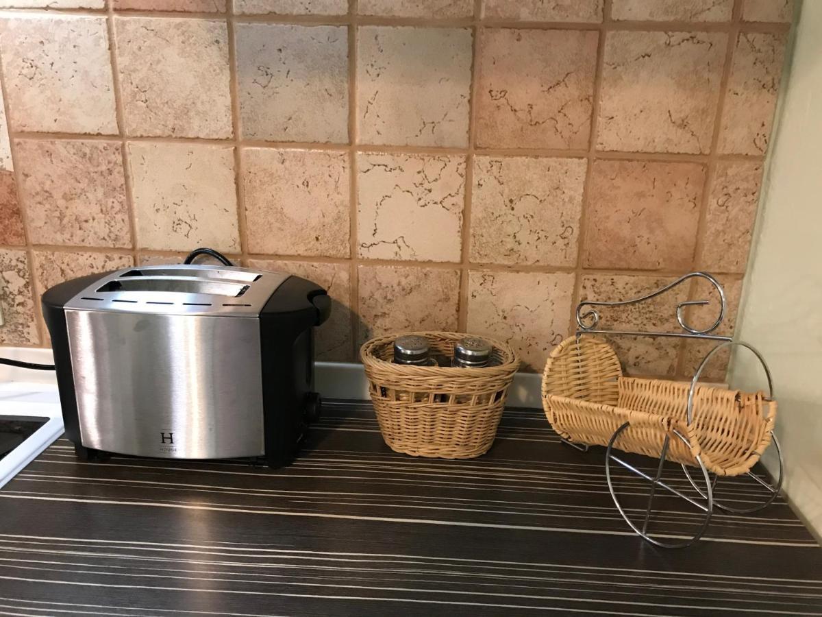 Spacious 1Bdrm Apartment Near Metro. Free Parking Vantaa Bagian luar foto